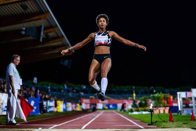 Bilder des Jahres 2020, Sport 09 September Sport Themen der Woche KW37 Sport Bilder des Tages Maleika Mihambo (GER) waehrend des Internationalen Leichtathletik Anhalt Meeting 2020 im Paul-Greifzu-Stadion am 8. September 2020 in Dessau-Rosslau, Sachsen Anhalt, Deutschland *** Maleika Mihambo GER during the International Athletics Anhalt Meeting 2020 in the Paul Greifzu Stadium on 8 September 2020 in Dessau Rosslau, Saxony Anhalt, Germany