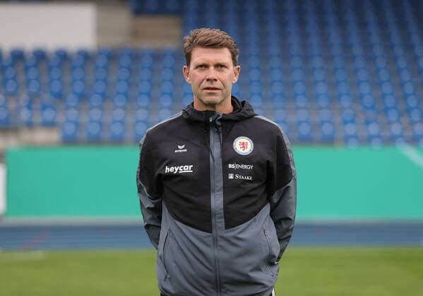 Fußball, 2. BL, Eintracht Braunschweig Porträttermin 2020 2021 Eintracht Braunschweig 2020 2021 Ronny Teuber; Eintracht Braunschweig; 2.BL, Porträttermin 2020 2021, Braunschweig
