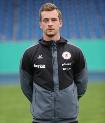 Fußball, 2. BL, Eintracht Braunschweig Porträttermin 2020 2021 Eintracht Braunschweig 2020 2021 Johannes Thienel; Eintracht Braunschweig; 2.BL, Porträttermin 2020 2021, Braunschweig