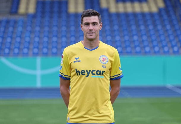 Fußball, 2. BL, Eintracht Braunschweig Porträttermin 2020 2021 Eintracht Braunschweig 2020 2021 Benjamin Kessel; Eintracht Braunschweig; 2.BL, Porträttermin 2020 2021, Braunschweig