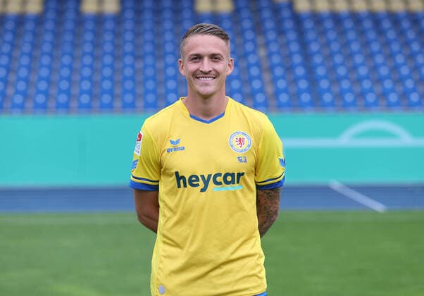 Fußball, 2. BL, Eintracht Braunschweig Porträttermin 2020 2021 Eintracht Braunschweig 2020 2021 Manuel Schwenk; Eintracht Braunschweig; 2.BL, Porträttermin 2020 2021, Braunschweig