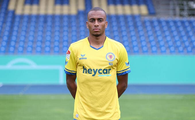 Fußball, 2. BL, Eintracht Braunschweig Porträttermin 2020 2021 Eintracht Braunschweig 2020 2021 Yassin Ben Balla; Eintracht Braunschweig; 2.BL, Porträttermin 2020 2021, Braunschweig