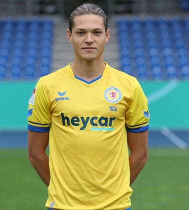 Fußball, 2. BL, Eintracht Braunschweig Porträttermin 2020 2021 Eintracht Braunschweig 2020 2021 Leon Bürger; Eintracht Braunschweig; 2.BL, Porträttermin 2020 2021, Braunschweig