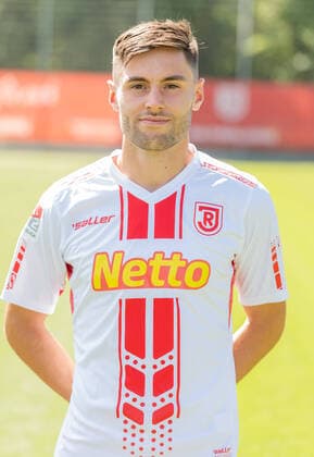 Fußball, 2. BL, SSV Jahn Regensburg Porträttermin 2020 2021 Medientag; SSV Jahn Regensburg 2020 2021 Tom Baack; SSV Jahn Regensburg; 2.BL, Portraittermin 2020 2021 ACHTUNG: Veröffentlichung nur mit vollständigem Copyright: Fotostudio Büttner Jahn Regensburg! ACHTUNG: Für dieses vom Verein zur Verfügung gestellte PR-Material muss keine Lizenzgebühr entrichtet werden!