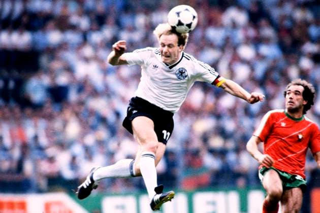 RUMMENIGGE Karl Heinz Kapitaen Team Deutschland UEFA Fussball Europameisterschaften 1984 in Frankreich Vorrunden Spiel Deutschland - Portugal 0 : 0 am 14.06.1984 in Strassburg