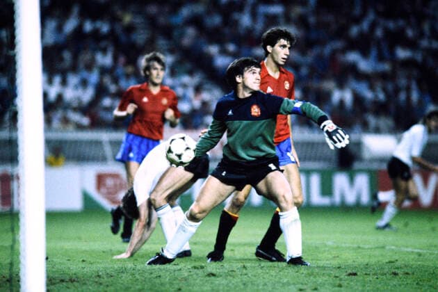 ARCONADA Luis Torwart Team Spanien UEFA Fussball Europameisterschaften 1984 in Frankreich Vorrunden Spiel Deutschland - Spanien 0: 1 am 20.06.1984 in Paris *** ARCONADA Luis Goalkeeper Team Spain UEFA European Football Championship 1984 in France Preliminary rounds match Germany Spain 0 1 on 20 06 1984 in Paris