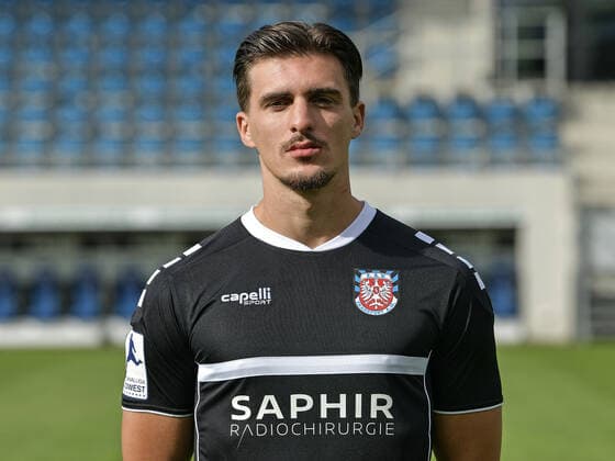 10.09.2020, xjhx, Fussball Regionalliga Suedwest, FSV Frankfurt - Fototermin 2020 21 emspor, v.l. Jesse Sierck (FSV Frankfurt) Frankfurt am Main