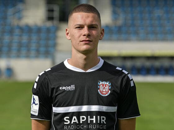 10.09.2020, xjhx, Fussball Regionalliga Suedwest, FSV Frankfurt - Fototermin 2020 21 emspor, v.l. Simon Lueders (FSV Frankfurt) Frankfurt am Main