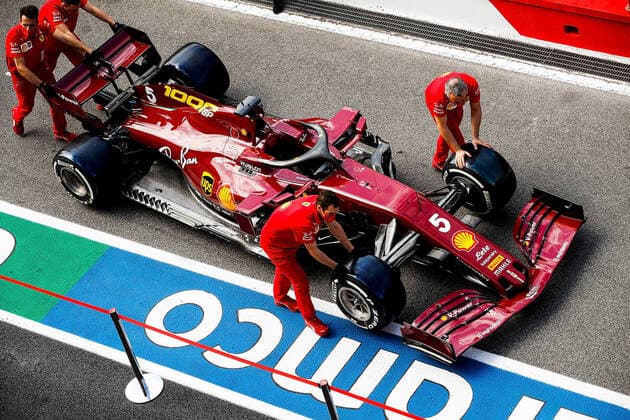Formula 1 Pirelli Gran Premio Della Toscana Ferrari 1000 2020 10.09.2020, Autodromo Internazionale del Mugello, Mugello, Formula 1 Pirelli Gran Premio Della Toscana Ferrari 1000 2020,im Bild Der Ferrari von Sebastian Vettel (GER 5), Scuderia Ferrari im neuen Design, extra für das 1000 Rennen von Ferrari