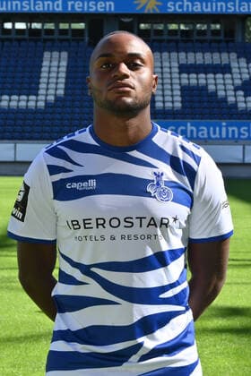 Arnold Budimbu; MSV Duisburg; 3. Liga, Porträttermin 2020 2021 Duisburg Schauinsland Arena Nordrhein-Westfalen Deutschland