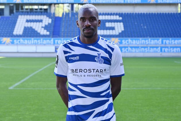 Wilson Kamavuaka; MSV Duisburg; 3. Liga, Porträttermin 2020 2021 Duisburg Schauinsland Arena Nordrhein-Westfalen Deutschland
