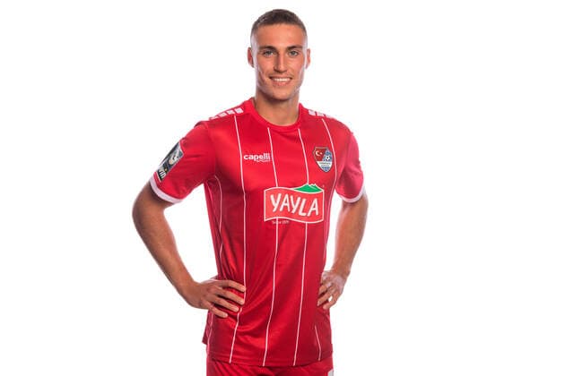 Türkgücü München Porträttermin 2020 2021 Im Bild Kilian FISCHER (Türkgücü München, 17), 3.Liga, Porträttermin 2020 2021. München Bezirkssportanlage Sportanlage Perlach-Nord Bayern Deutschland Copyright: Passion2Press MarkusxFischerx