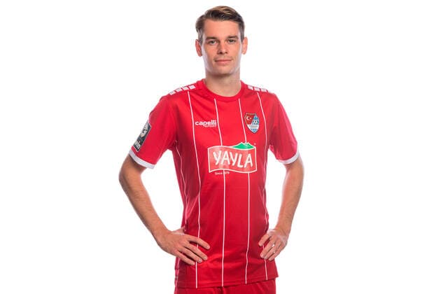 Türkgücü München Porträttermin 2020 2021 Im Bild Philipp ERHARDT (Türkgücü München, 24), 3.Liga, Porträttermin 2020 2021. München Bezirkssportanlage Sportanlage Perlach-Nord Bayern Deutschland Copyright: Passion2Press MarkusxFischerx
