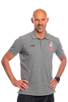 Türkgücü München Porträttermin 2020 2021 Im Bild Trainer von Türkgücü München Alexander SCHMIDT, 3.Liga, Porträttermin 2020 2021. München Bezirkssportanlage Sportanlage Perlach-Nord Bayern Deutschland Copyright: Passion2Press MarkusxFischerx
