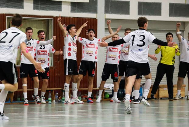 11.09.2020, xmkx, Handball A-Jugend 1.Bundesliga-Quali, HSG Hanau - TSG Friesenheim v.l. Ersatzbank HSG Hanau, Jubel Hanau Hessen Deutschland (DEU)