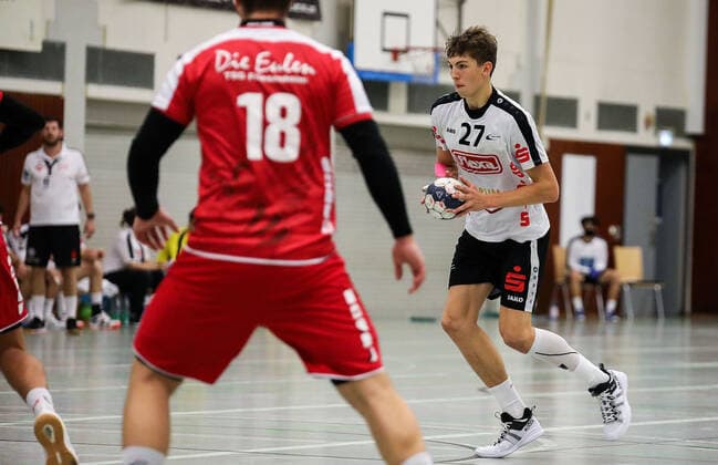 11.09.2020, xmkx, Handball A-Jugend 1.Bundesliga-Quali, HSG Hanau - TSG Friesenheim v.l. Malte Dorra (TSG), Cedric Schiefer (HSG) Hanau Hessen Deutschland (DEU)