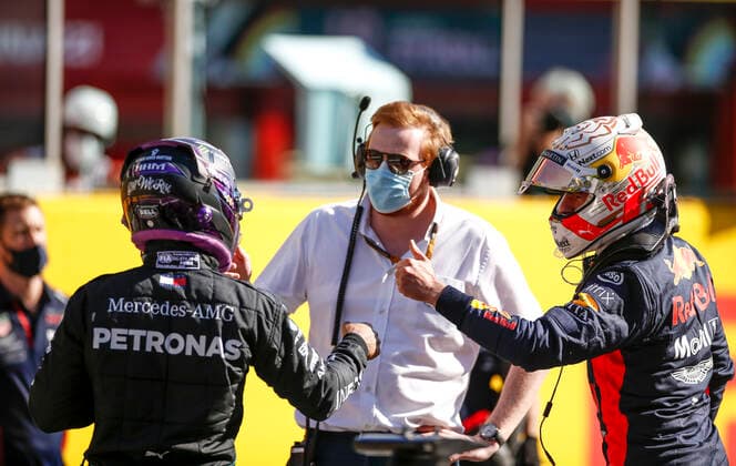 Motorsports: FIA Formula One World Championship, WM, Weltmeisterschaft 2020, Grand Prix of Tuscany, 44 Lewis Hamilton (GBR, Mercedes-AMG Petronas Formula One Team), 33 Max Verstappen (NLD, Aston Martin Red Bull Racing), Scarperia Italy