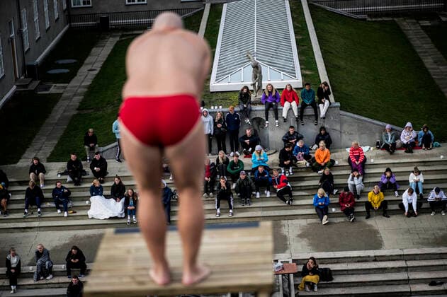 Bilder des Jahres 2020, Sport 09 September Sport Themen der Woche KW37 Sport Bilder des Tages Det foerste danske mesterskab i udspring fra 12 meter afholdes paa i Ollerup paa Fyn loerdag den 12. september 2020.. , Svendborg Denmark *** The first Danish championship in jumping from 12 meters will be held in Ollerup on Funen on Saturday 12 September 2020, Svendborg Denmark,  Copyright: xTimxKildeborgxJensen. TimxKildeborgxJensenx cop102 spdk20200912-181916-L