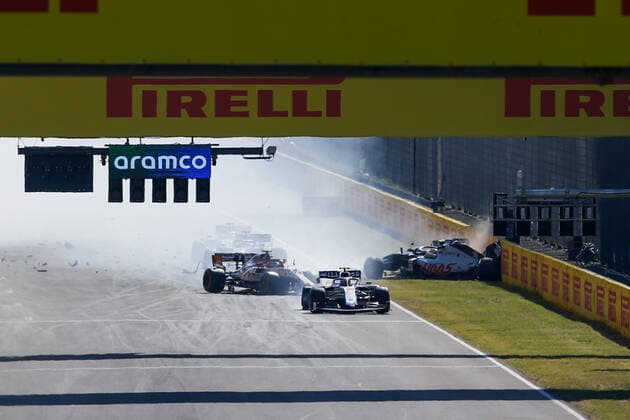 Motorsports: FIA Formula One World Championship, WM, Weltmeisterschaft 2020, Grand Prix of Tuscany, Crash at the restart between 99 Antonio Giovinazzi (ITA, Alfa Romeo Racing ORLEN), 20 Kevin Magnussen (DEN, Haas F1 Team), 6 Nicholas Latifi (CAN, Williams Racing), 55 Carlos Sainz (ESP, McLaren F1 Team), Scarperia Italy