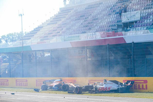 Motorsports: FIA Formula One World Championship, WM, Weltmeisterschaft 2020, Grand Prix of Tuscany, 55 Carlos Sainz (ESP, McLaren F1 Team) and 20 Kevin Magnussen (DEN, Haas F1 Team) after crash Scarperia Italy