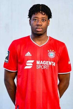 Bright Arrey-Mbi; FC Bayern München II; 3. Liga, Porträttermin 2020 2021