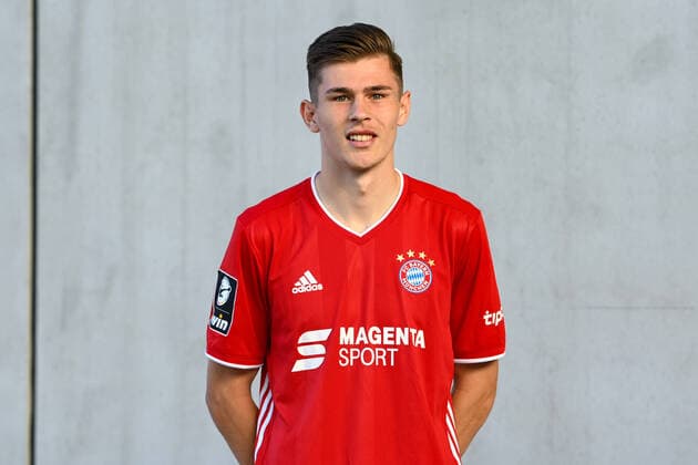 Lenn Jastremski; FC Bayern München II; 3. Liga, Porträttermin 2020 2021