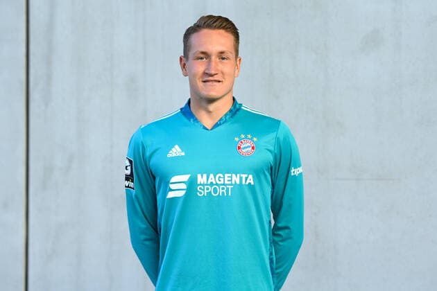Ron-Thorben Hoffmann; FC Bayern München II; 3. Liga, Porträttermin 2020 2021