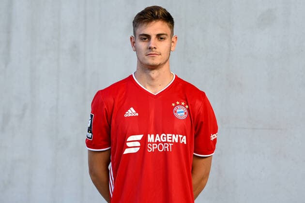 Josip Stanisic; FC Bayern München II; 3. Liga, Porträttermin 2020 2021