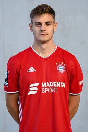 Josip Stanisic; FC Bayern München II; 3. Liga, Porträttermin 2020 2021