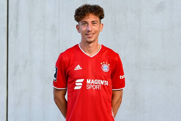 Jannik Rochelt; FC Bayern München II; 3. Liga, Porträttermin 2020 2021