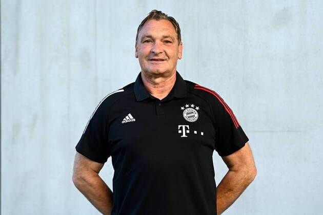 Walter Junghans (Torwarttrainer); FC Bayern München II; 3. Liga, Porträttermin 2020 2021