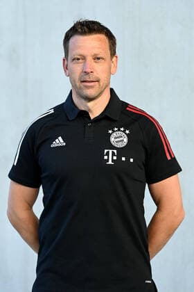 Holger Seitz (Cheftrainer); FC Bayern München II; 3. Liga, Porträttermin 2020 2021