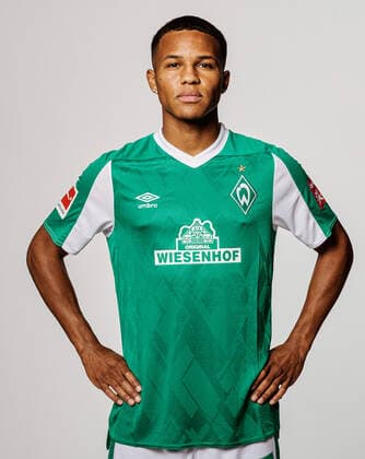 Portraitstermin Werder Bremen Felix Agu (Werder Bremen 17) ; Werder Bremen; 1.BL, Porträttermin 2020 2021