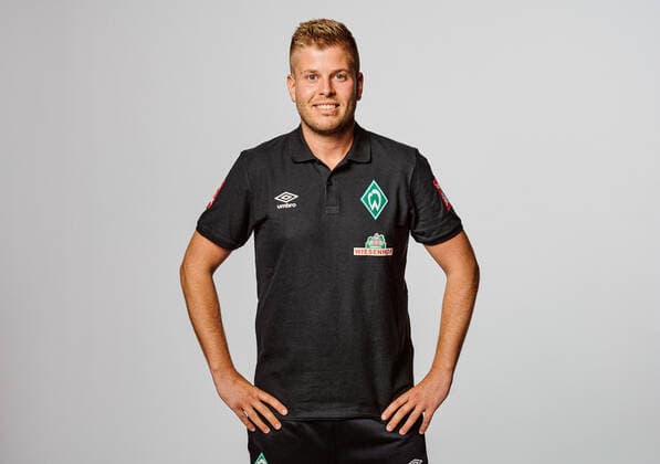 Portraitstermin Werder Bremen SÖREN QUITTKAT (Werder Bremen Videoanalyst); Werder Bremen; 1.BL, Porträttermin 2020 2021