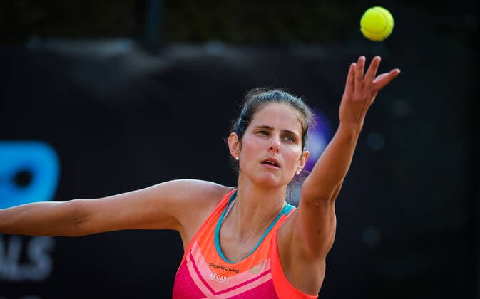 September 14, 2020, Rome, ITALY: Julia Goerges of Germany in action during the first round at the 2020 Internazionali BNL d Italia WTA, Tennis Damen Premier 5 tennis tournament against Danka Kovinic of Montenegro Rome ITALY - ZUMAa181 20200914_zaa_a181_064 Copyright: xRobxPrangex