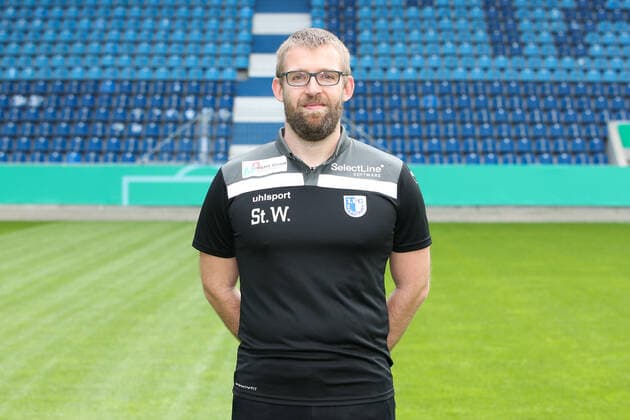 Mannschaftsarzt Dr. Stefan Wiegand (1. FC Magdeburg) - 3. Liga Saison 2020-2021 3. Liga Portraittermin 2020 2021 offizieller Fototermin 1. FC Magdeburg in der MDCC Arena in Magdeburg - Porträt, Portrait,Deutschland, Fussball, Mann, Maenner,GER,10.09.2020