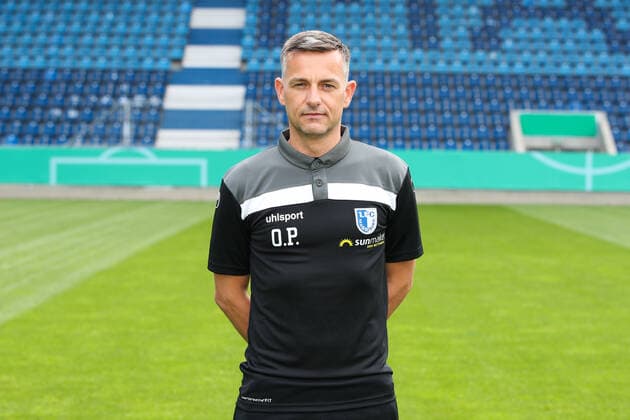 Mannschaftsarzt Oliver Poranzke (1. FC Magdeburg) - 3. Liga Saison 2020-2021 3. Liga Portraittermin 2020 2021 offizieller Fototermin 1. FC Magdeburg in der MDCC Arena in Magdeburg - Porträt, Portrait,Deutschland, Fussball, Mann, Maenner,GER,10.09.2020