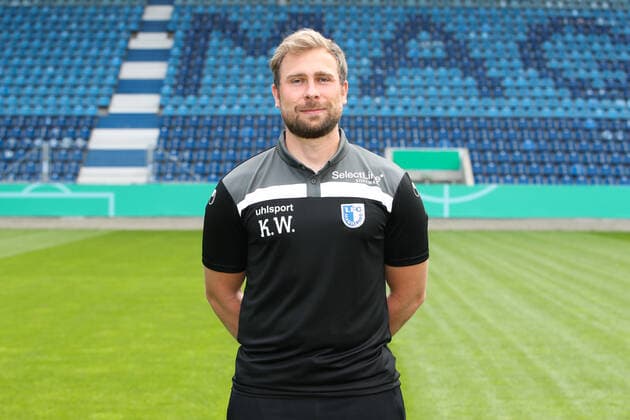 Videoanalyst Kevin Waliczek (1. FC Magdeburg) - 3. Liga Saison 2020-2021 3. Liga Portraittermin 2020 2021 offizieller Fototermin 1. FC Magdeburg in der MDCC Arena in Magdeburg - Porträt, Portrait,Deutschland, Fussball, Mann, Maenner,GER,10.09.2020