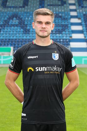 Torwart Morten Behrens (1. FC Magdeburg,1) - 3. Liga Saison 2020-2021 3. Liga Portraittermin 2020 2021 offizieller Fototermin 1. FC Magdeburg in der MDCC Arena in Magdeburg - Porträt, Portrait,Deutschland, Fussball, Mann, Maenner,GER,10.09.2020