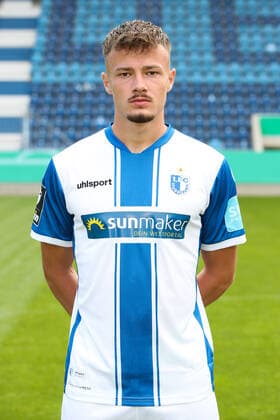 Henry Rorig (1. FC Magdeburg,15) - 3. Liga Saison 2020-2021 3. Liga Portraittermin 2020 2021 offizieller Fototermin 1. FC Magdeburg in der MDCC Arena in Magdeburg - Porträt, Portrait,Deutschland, Fussball, Mann, Maenner,GER,10.09.2020