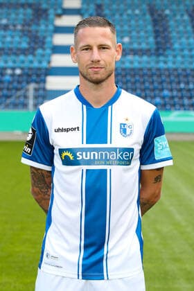 Timo Perthel (1. FC Magdeburg) - 3. Liga Saison 2020-2021 3. Liga Portraittermin 2020 2021 offizieller Fototermin 1. FC Magdeburg in der MDCC Arena in Magdeburg - Porträt, Portrait,Deutschland, Fussball, Mann, Maenner,GER,10.09.2020