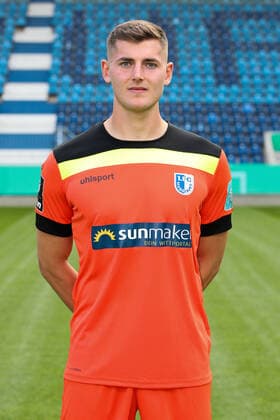 Torwart Timon Weiner (1. FC Magdeburg,30) - 3. Liga Saison 2020-2021 3. Liga Portraittermin 2020 2021 offizieller Fototermin 1. FC Magdeburg in der MDCC Arena in Magdeburg - Porträt, Portrait,Deutschland, Fussball, Mann, Maenner,GER,10.09.2020