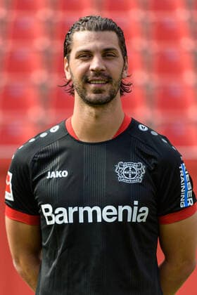 Aleksandar Dragovic; Bayer Leverkusen; 1.BL, Porträttermin 2020 2021 Leverkusen NRW Deutschland