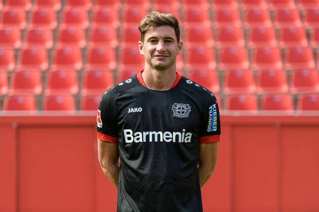 Lucas Alario; Bayer Leverkusen; 1.BL, Porträttermin 2020 2021 Leverkusen NRW Deutschland