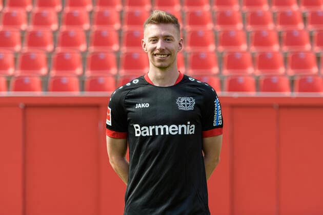 Mitchell Weiser; Bayer Leverkusen; 1.BL, Porträttermin 2020 2021 Leverkusen NRW Deutschland