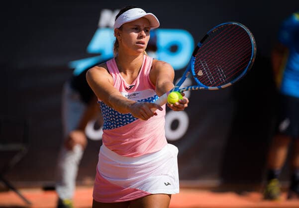 September 16, 2020, Rome, ITALY: Magda Linette of Poland in action during her second-round match at the 2020 Internazionali BNL d Italia WTA, Tennis Damen Premier 5 tennis tournament against Elise Mertens of Belgium Rome ITALY - ZUMAa181 20200916_zaa_a181_002 Copyright: xRobxPrangex