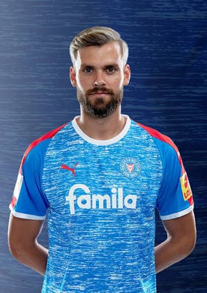 Stefan Thesker (KSV, 5); Holstein Kiel; 2. BL, Porträttermin 2020 2021, Fußball, Männer, 17.09.2020, Foto Holstein Kiel via HOLSTEINOFFICE POOL Kiel NLZ Projendorf Kiel Germany