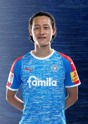 Jae-Sung Lee (KSV, 7), Holstein Kiel; 2. BL, Porträttermin 2020 2021, Fußball, Männer, 17.09.2020, Foto Holstein Kiel via HOLSTEINOFFICE POOL Kiel NLZ Projendorf Kiel Germany