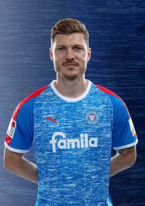 Alexander Mühling (KSV, 8), Holstein Kiel; 2. BL, Porträttermin 2020 2021, Fußball, Männer, 17.09.2020, Foto Holstein Kiel via HOLSTEINOFFICE POOL Kiel NLZ Projendorf Kiel Germany
