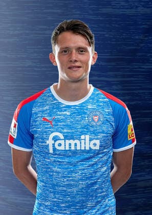 Fabian Reese (KSV, 11), Holstein Kiel; 2. BL, Porträttermin 2020 2021, Fußball, Männer, 17.09.2020, Foto Holstein Kiel via HOLSTEINOFFICE POOL Kiel NLZ Projendorf Kiel Germany